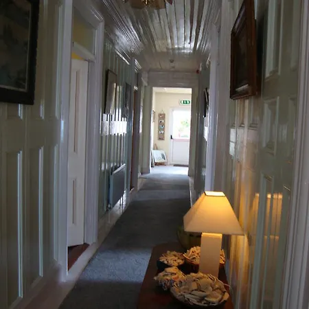 Bed and breakfast Clifford House 4*