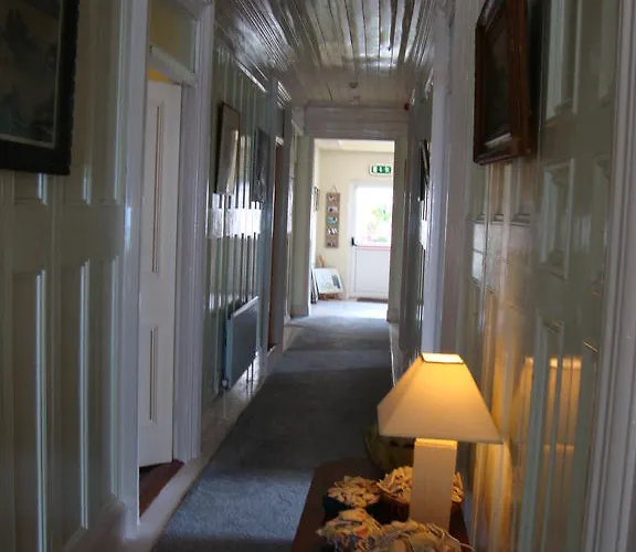 Bed & Breakfast Clifford House 4*